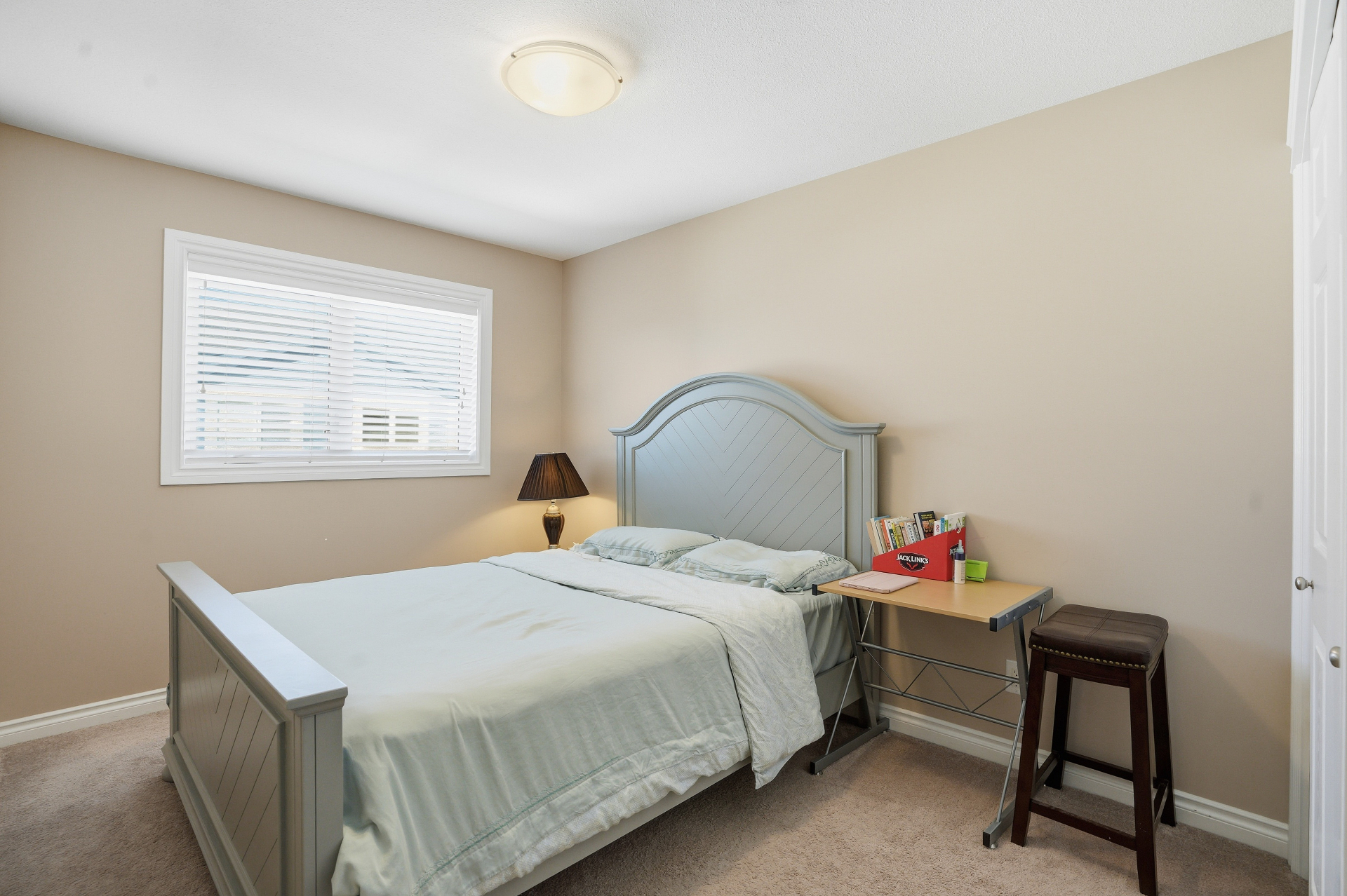 Stonebridge双车库联排出售 · 212 Willis Crescent #301——林与唐地产 - 10